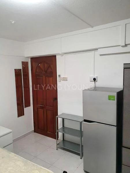 Jumbo HDB for Sale in  209 Boon Lay Place - Image 1